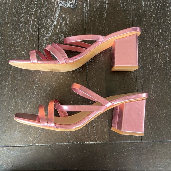 BP Nordstrom Bertie Strappy Metallic Sandals Pink 10M‎ - Picture 4 of 15